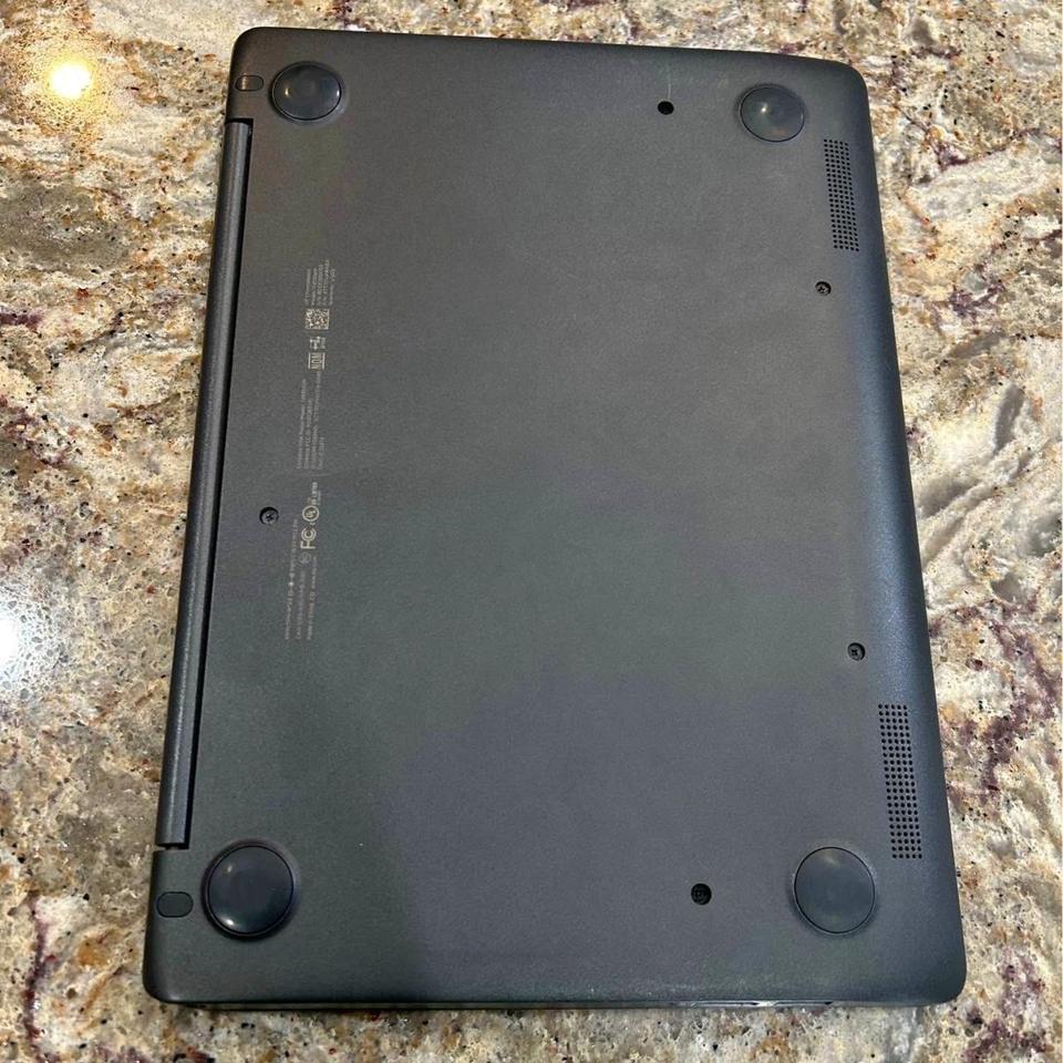 Black Lenovo Chromebook Laptop Computer 2