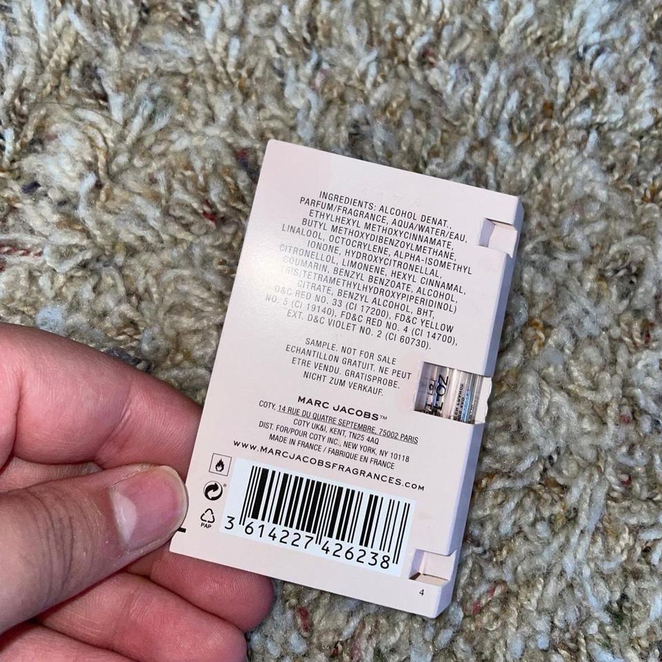 Marc Jacobs Perfect Perfume Sample 4
