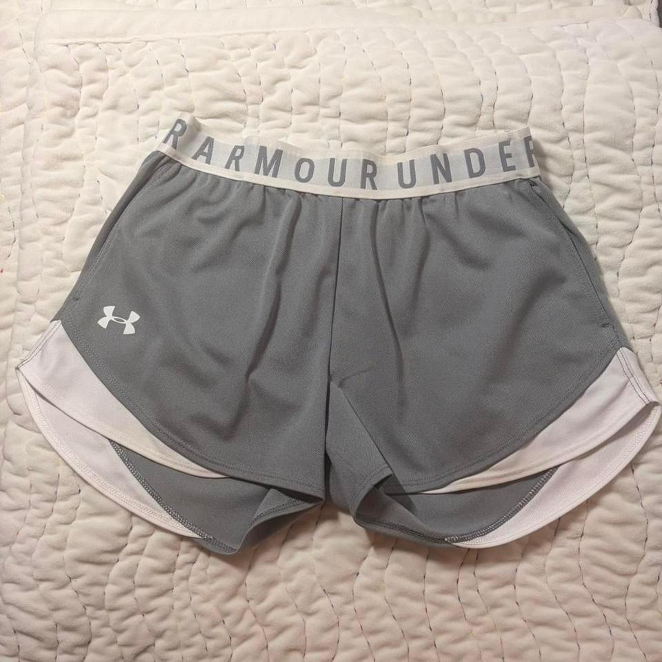 Under Armour Grey Shorts Size 17e9