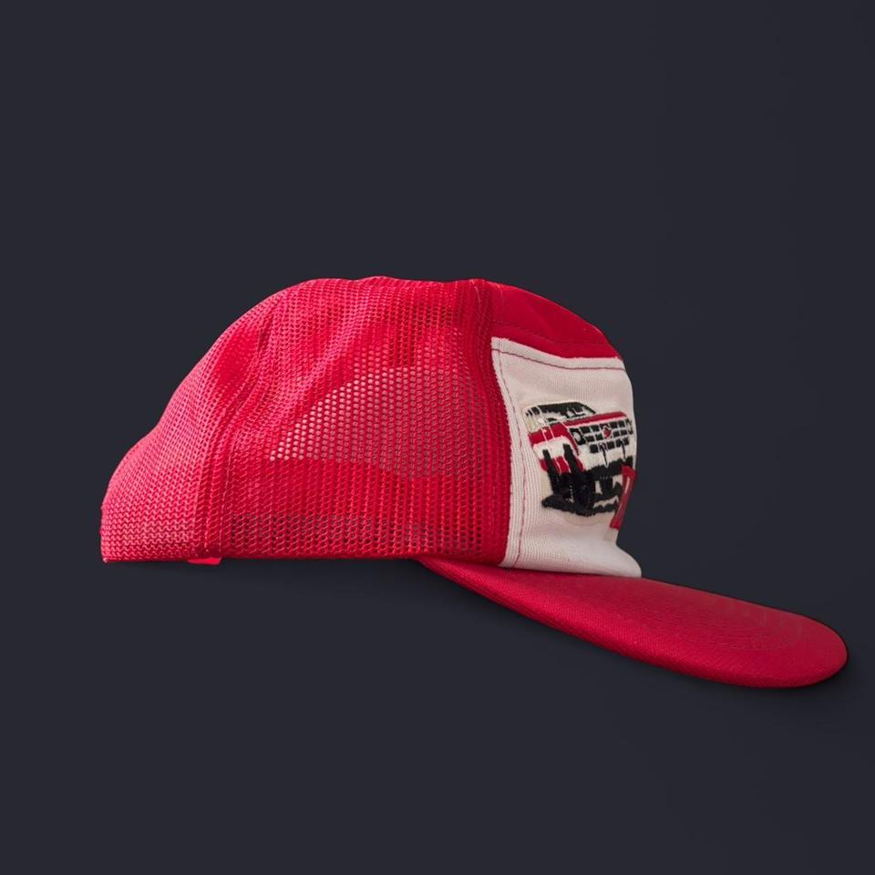 Red And White Vintage Chevy 1118 3