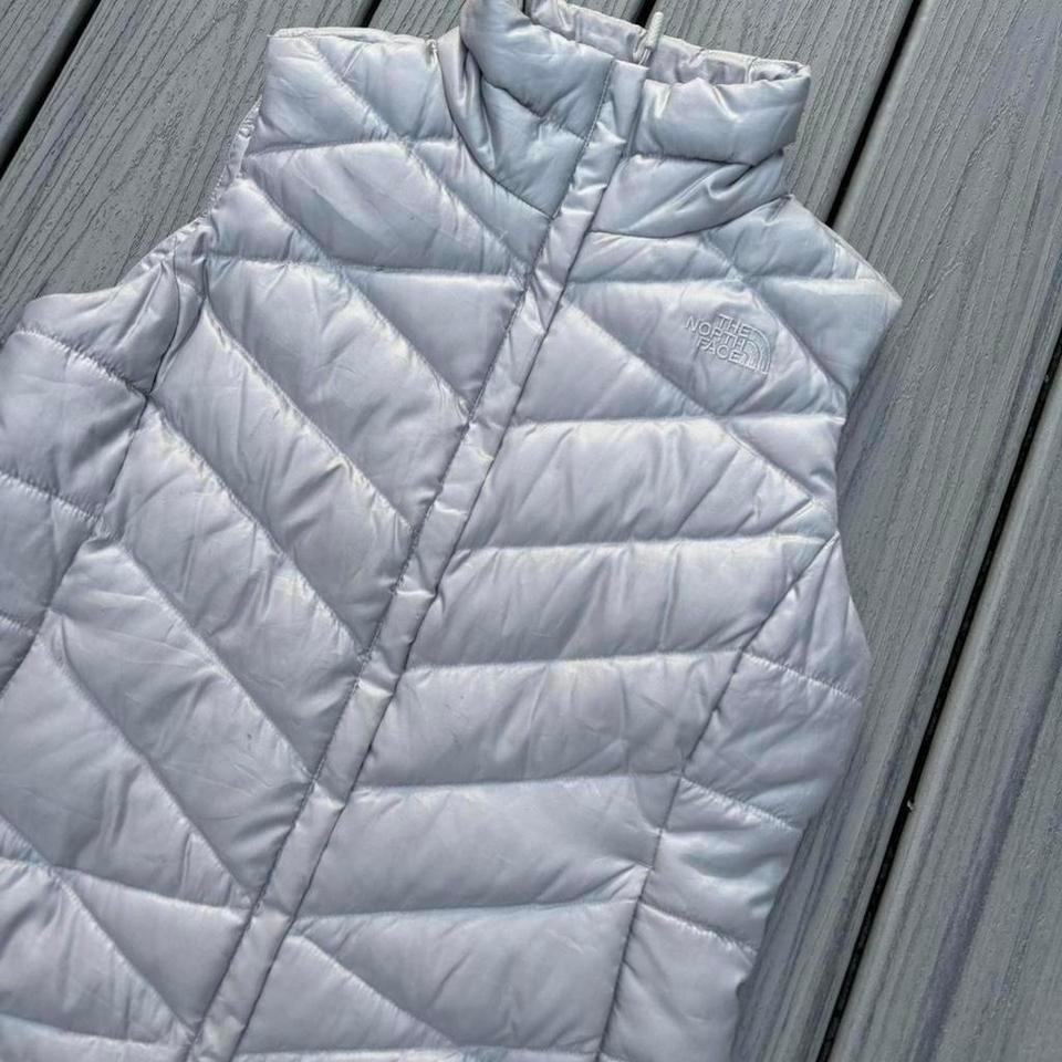 North Face Grey Puffer Vest C70e 2