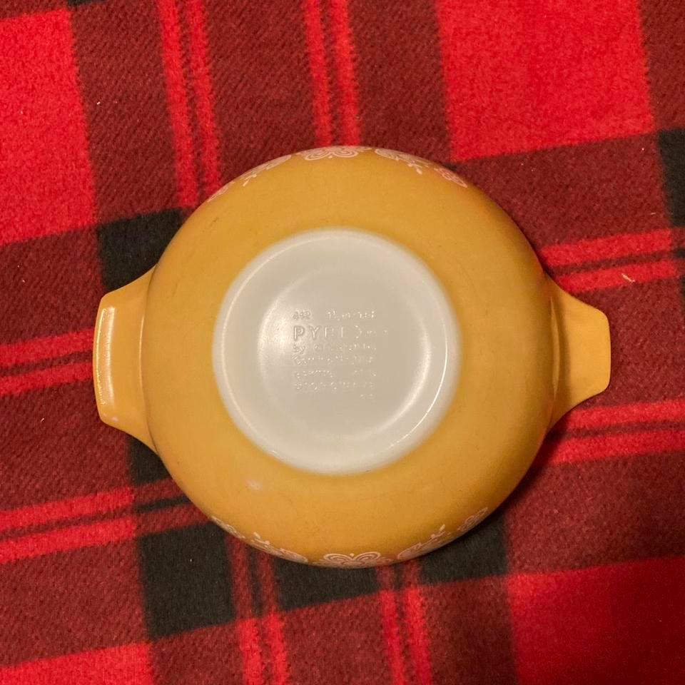 This Is A Vintage Pyrex 200d 5