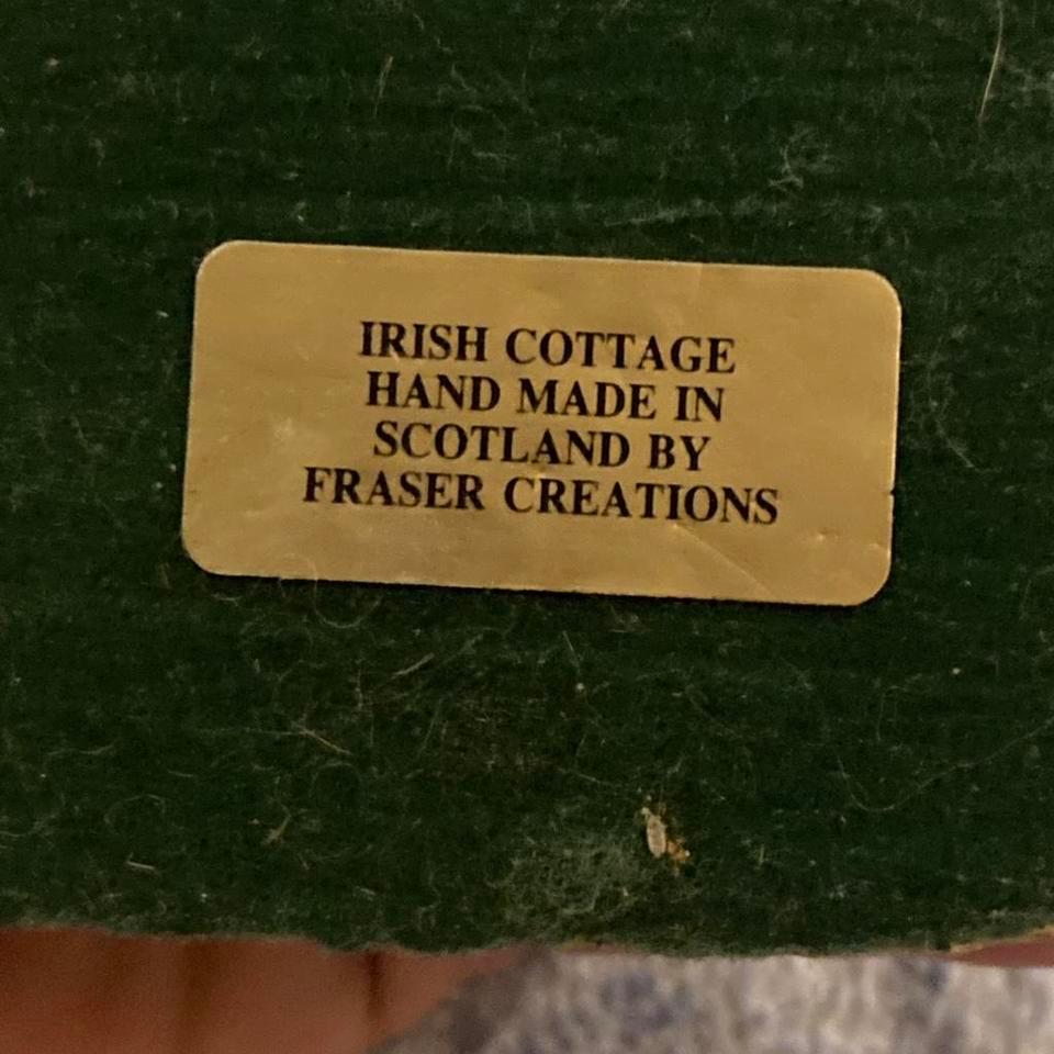 This Is A Fraser Creations 4