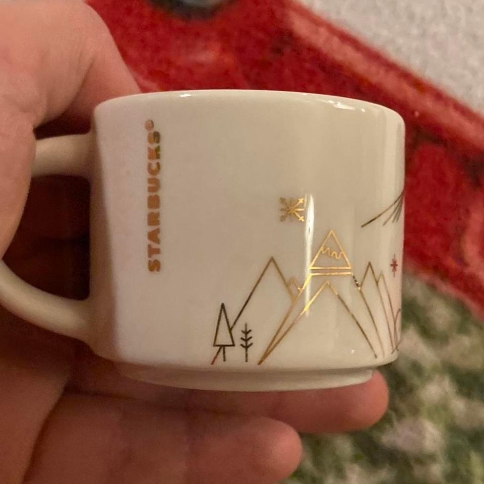 This Is A Starbucks You 6422 4