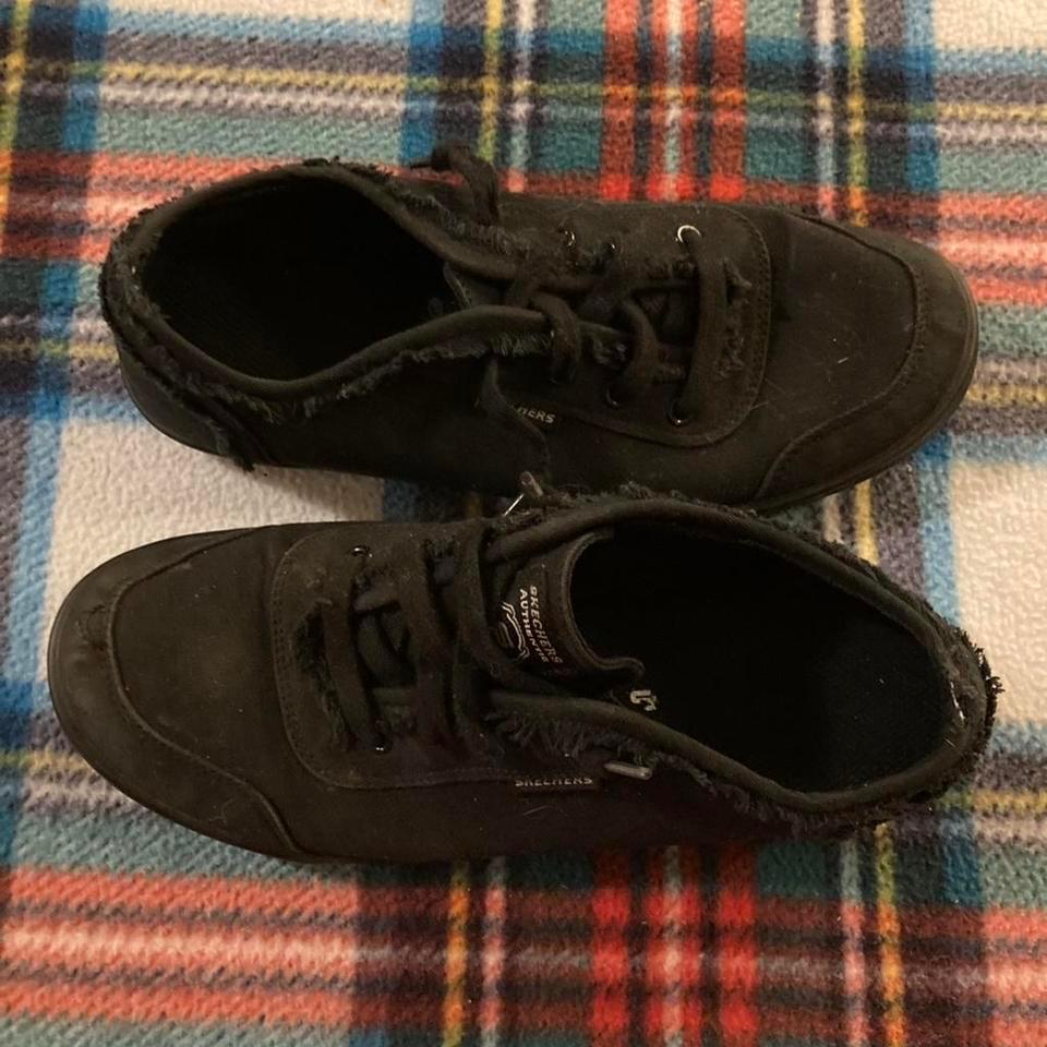 This Is A Pair Of Cee0