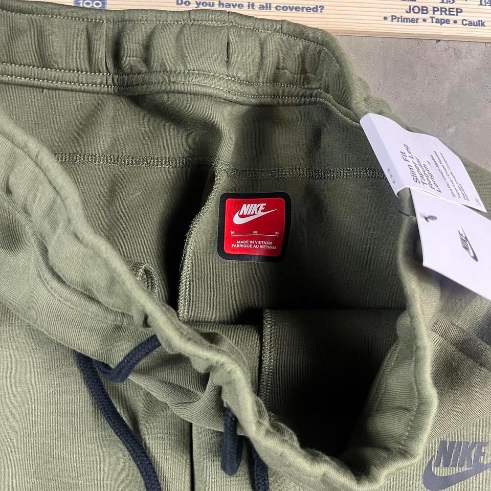 Mens Nike Tech New With 0763 4