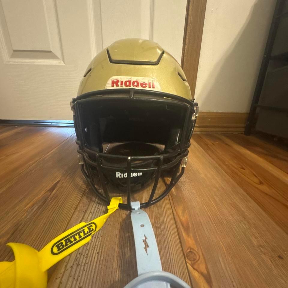 Riddell Gold Speed Flex Football 60ec