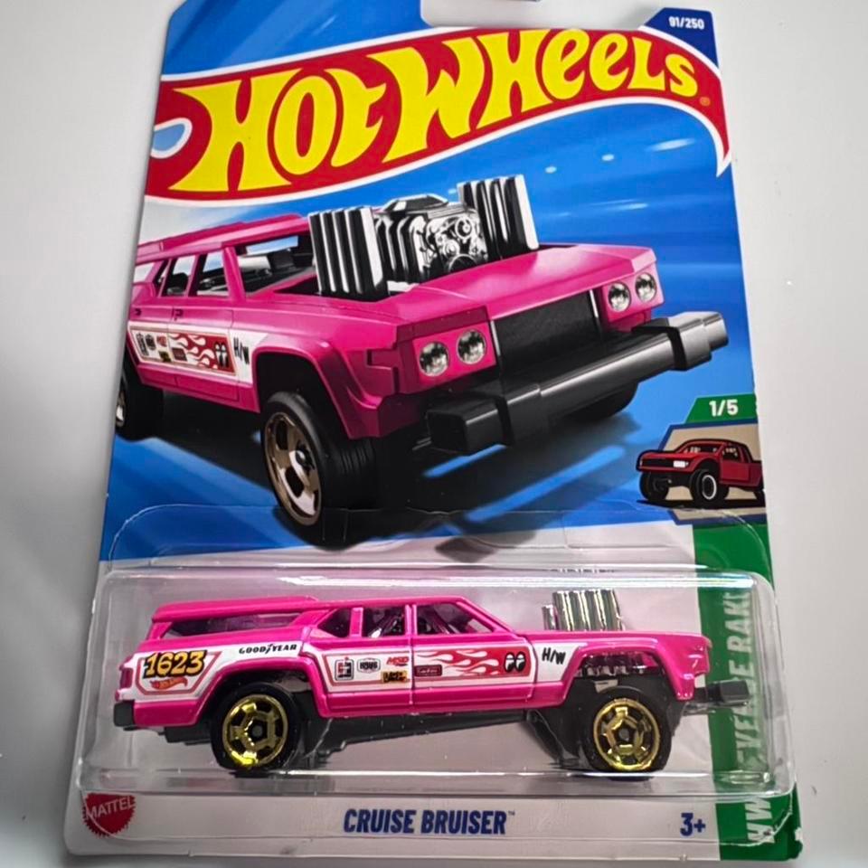 Hot Wheels Cruise Bruiser Pink 4dc1