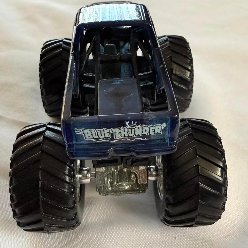 164scale Die Cast Hot Wheels 69dd 3