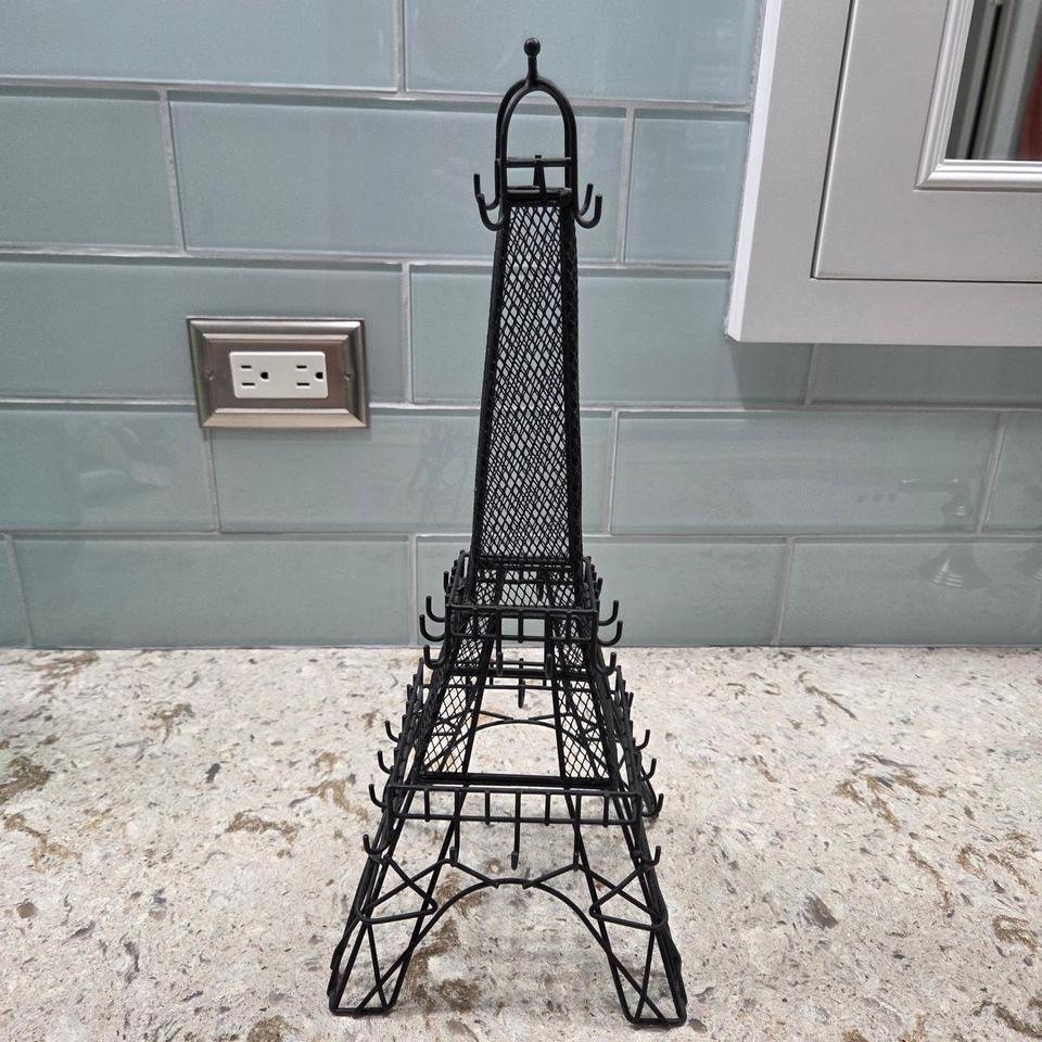 Black Metal Eiffel Tower Jewelry 6