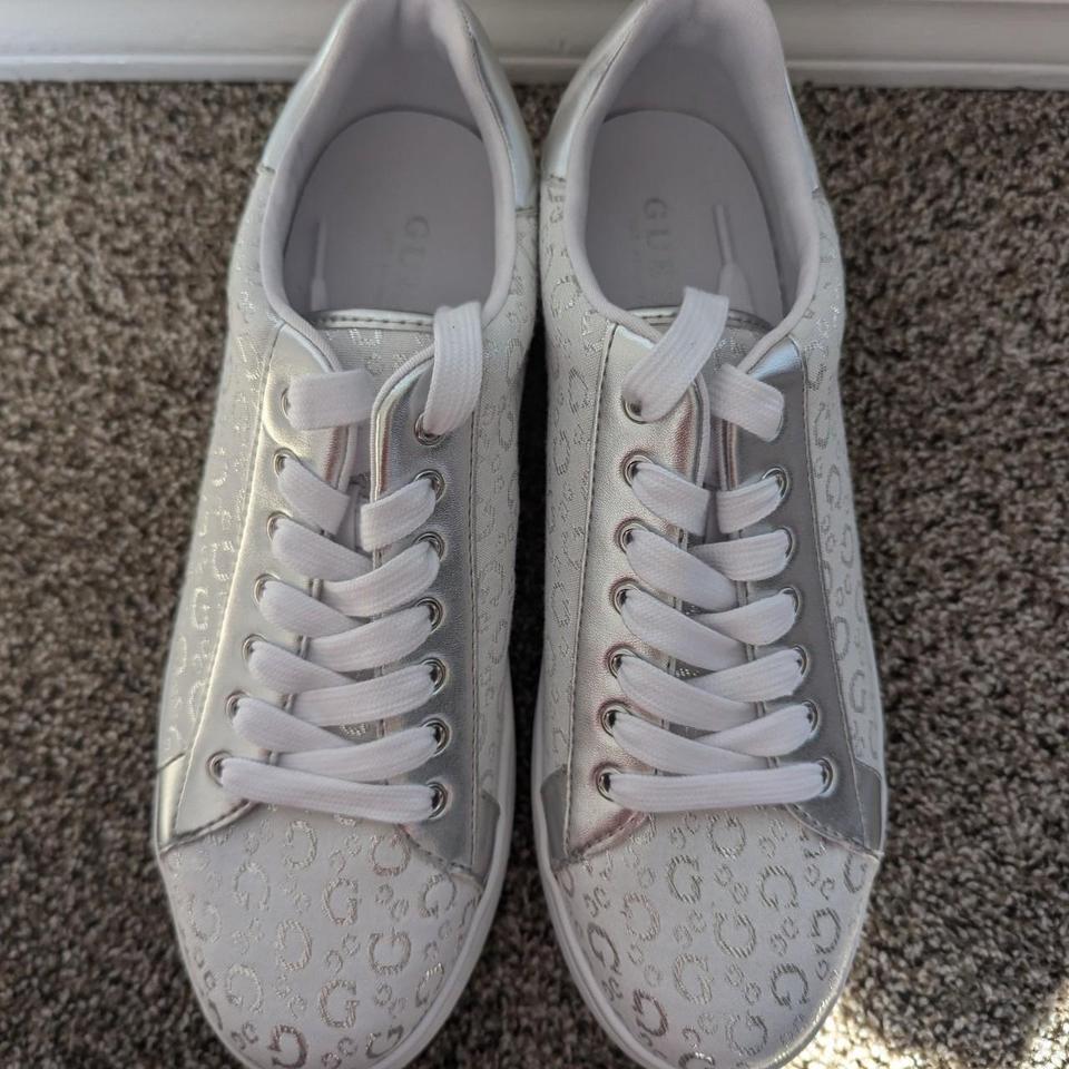 Guess Womens Tennis Shoe Sneakers 5