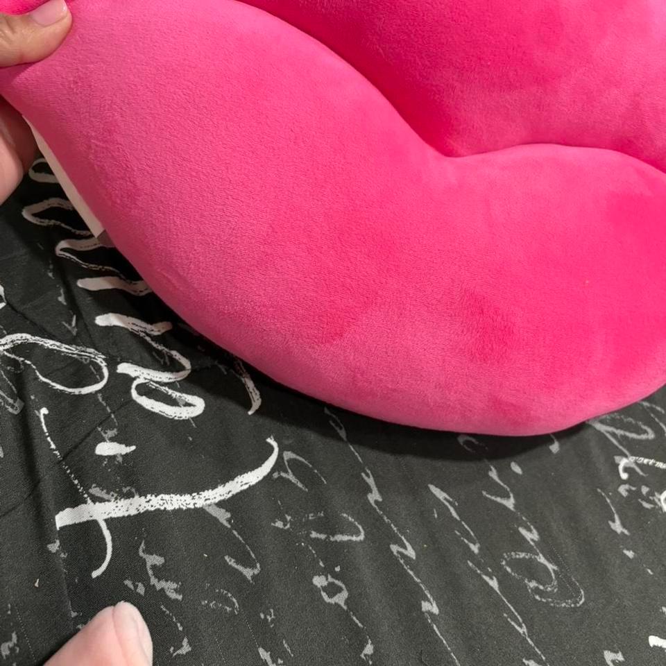 Pink Lip Pillow Kawaii 06ea 4