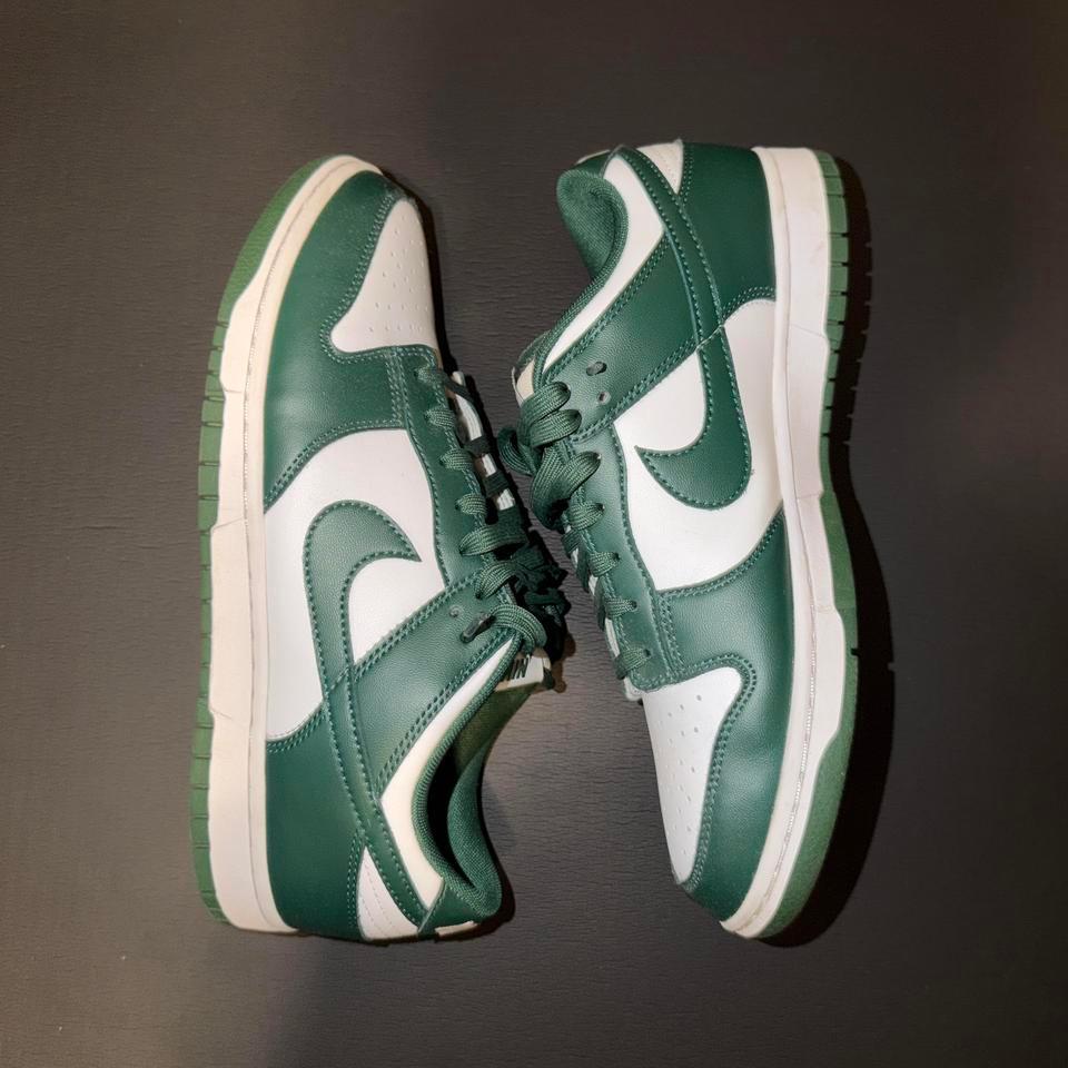 Nike Dunk Low Michigan State C08c