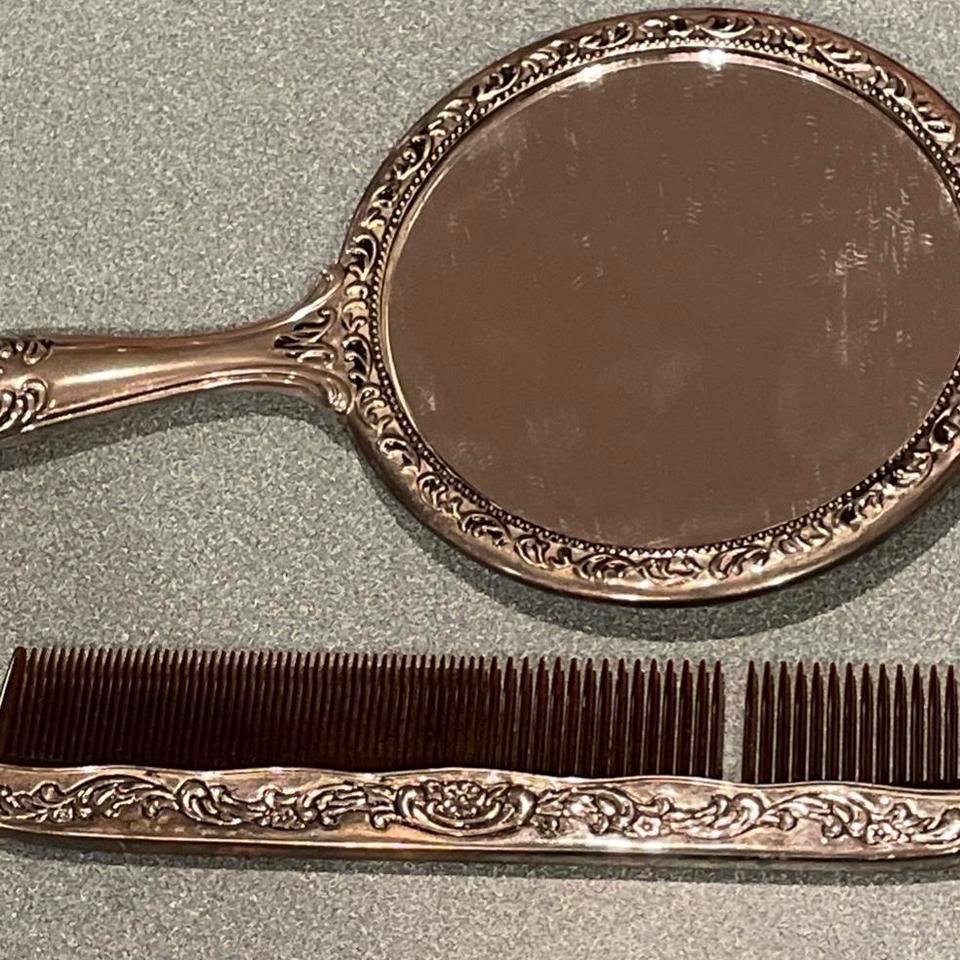 Silver Plated Hand Mirror And B3bb