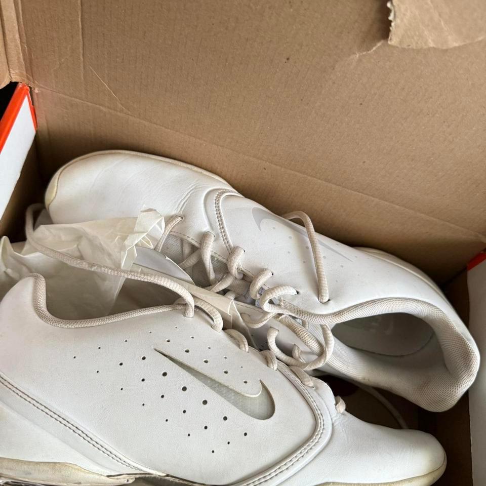 Nike Womens Sideline Three Size 7
