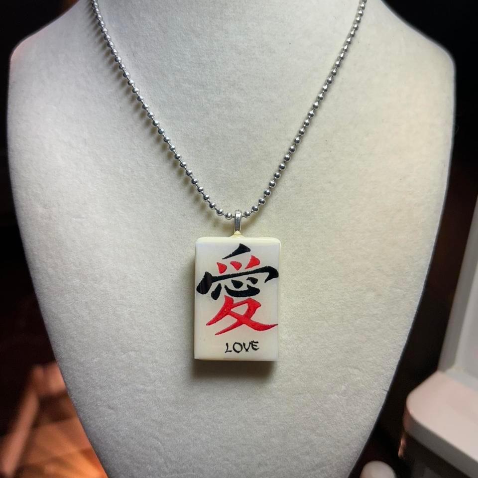 Handmade Epoxy Pendant Mahjong Tile 08c8 2