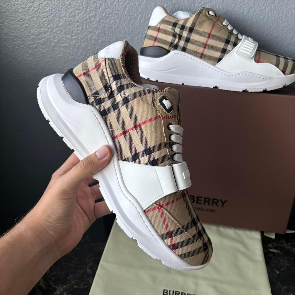 Burberry White And Tan Checkered A5dc 2