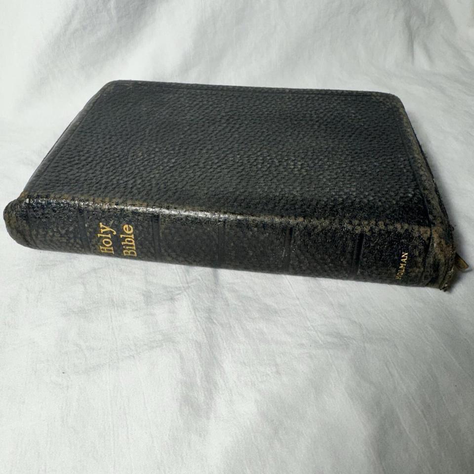 Vintage Holy Bible Zipper Cover 2
