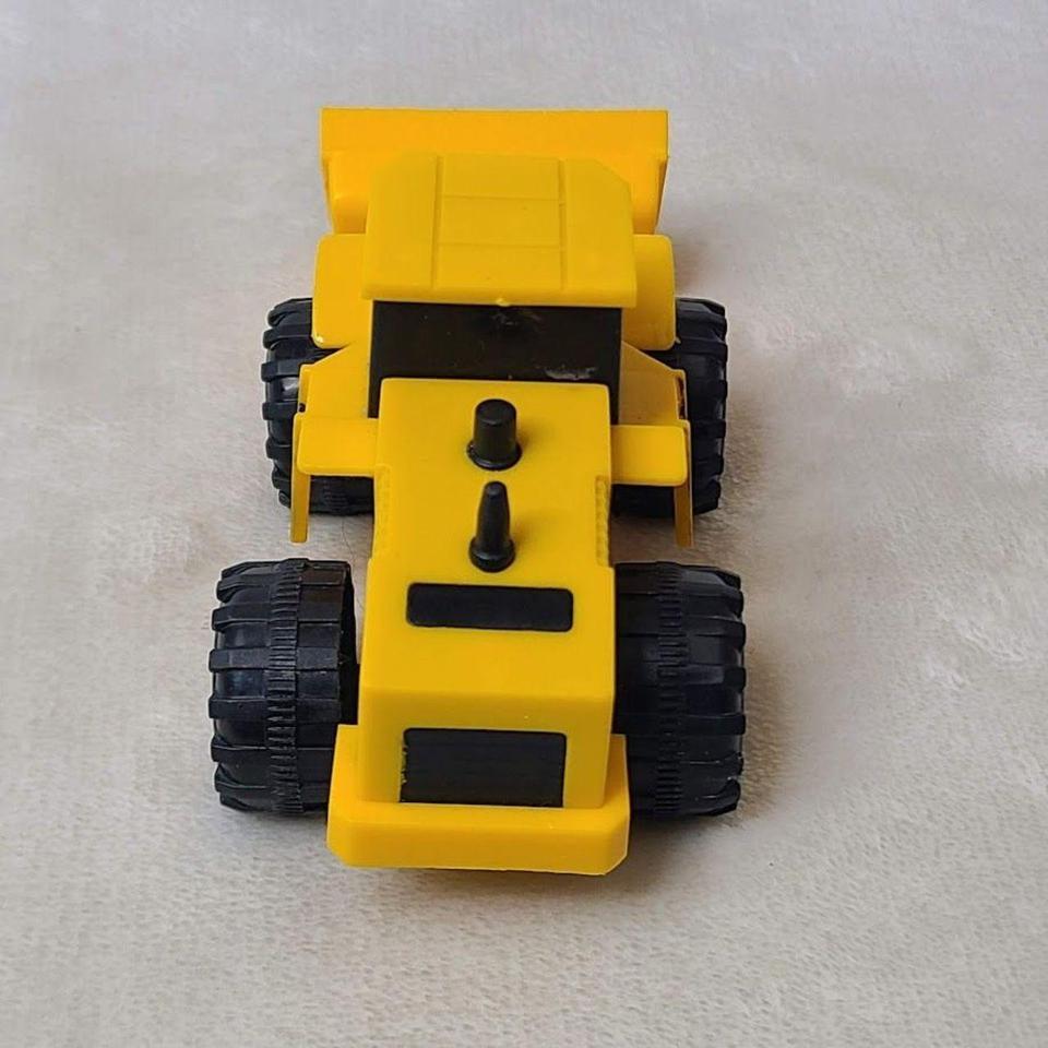 Yellow Plastic Toy Front Loader Ec18 4