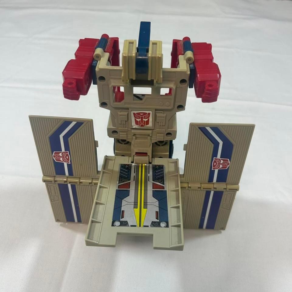 Transformers G1 Optimus Prime Truck 8203 2