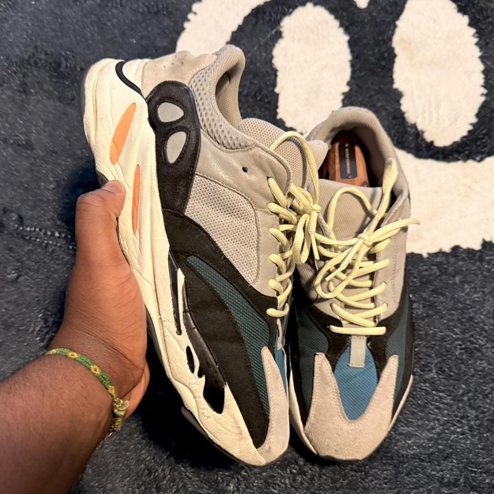 Yeezy Boost 700 Wave Runner D0de