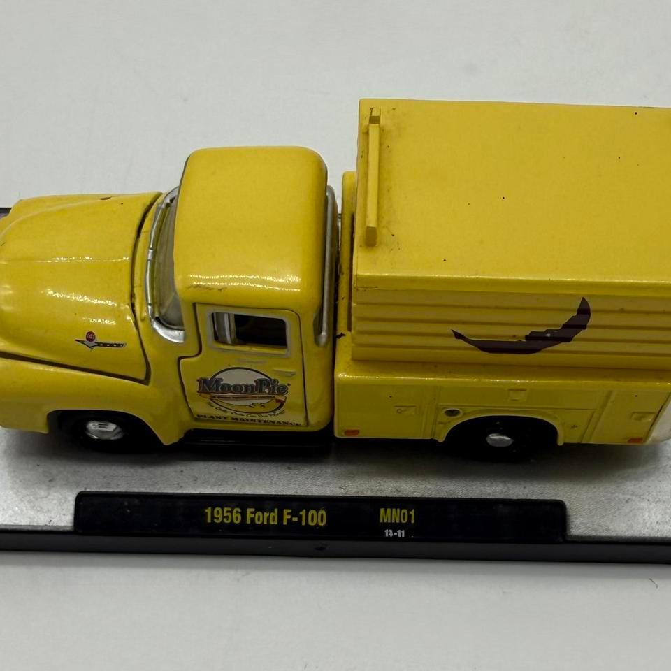 M2 Machines 1956 Ford F 100