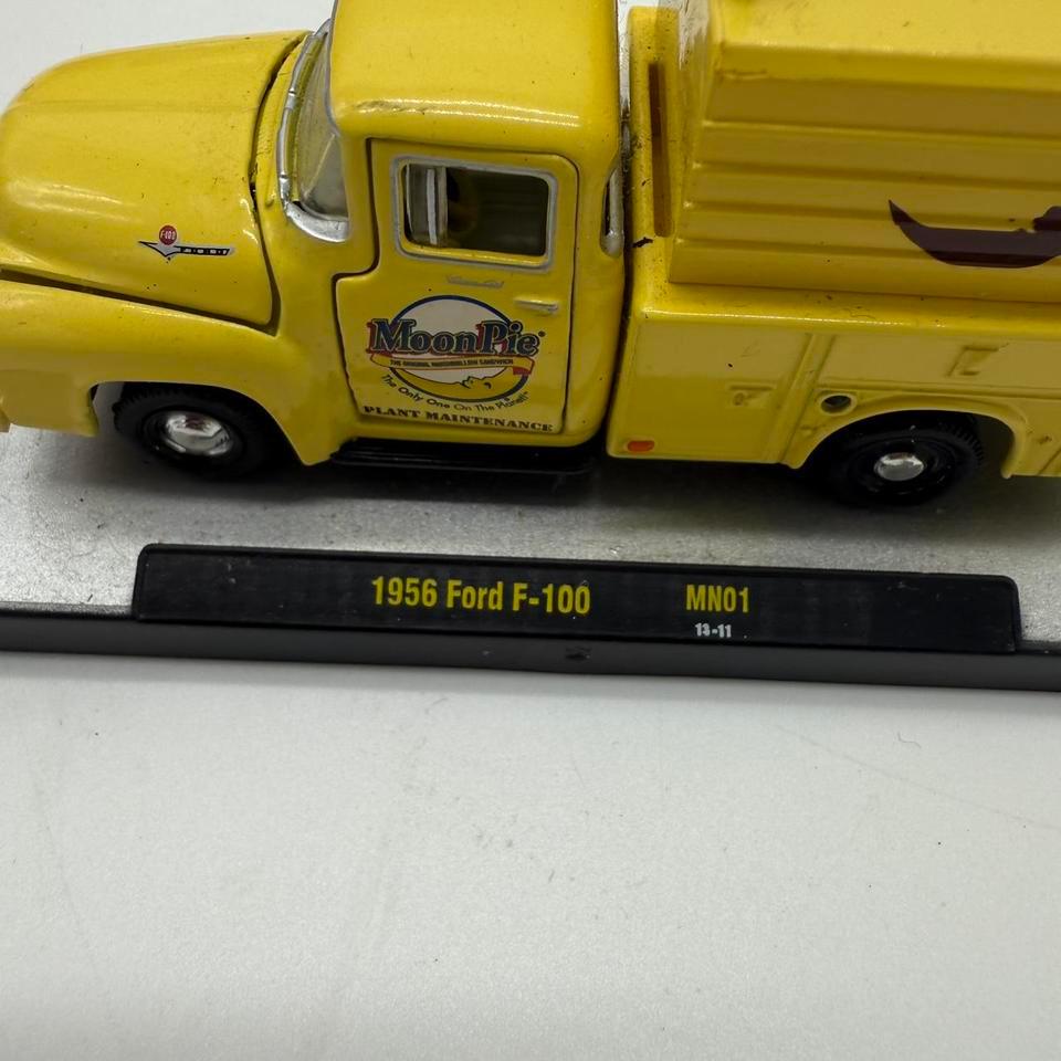 M2 Machines 1956 Ford F 100 2