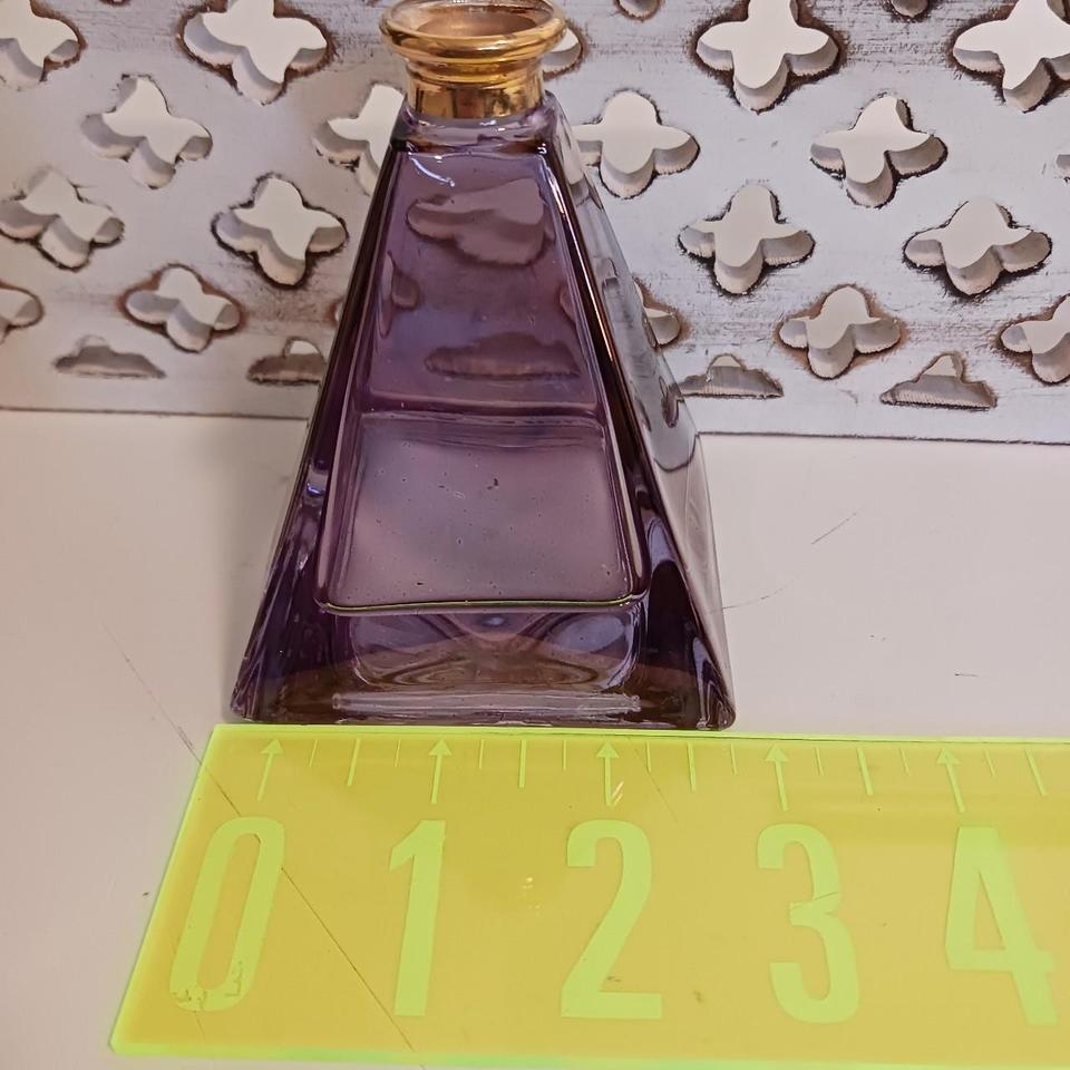 Vintage Crystal Purple Vase Pyramid 4