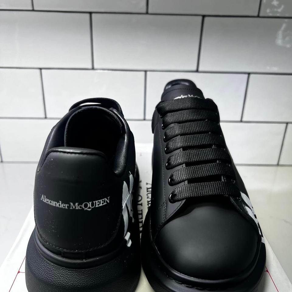 Alexander Mcqueens Brand New With Dc22 3