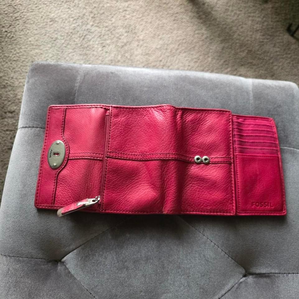 Fossil Maddox Vintage Keyhole Red 6