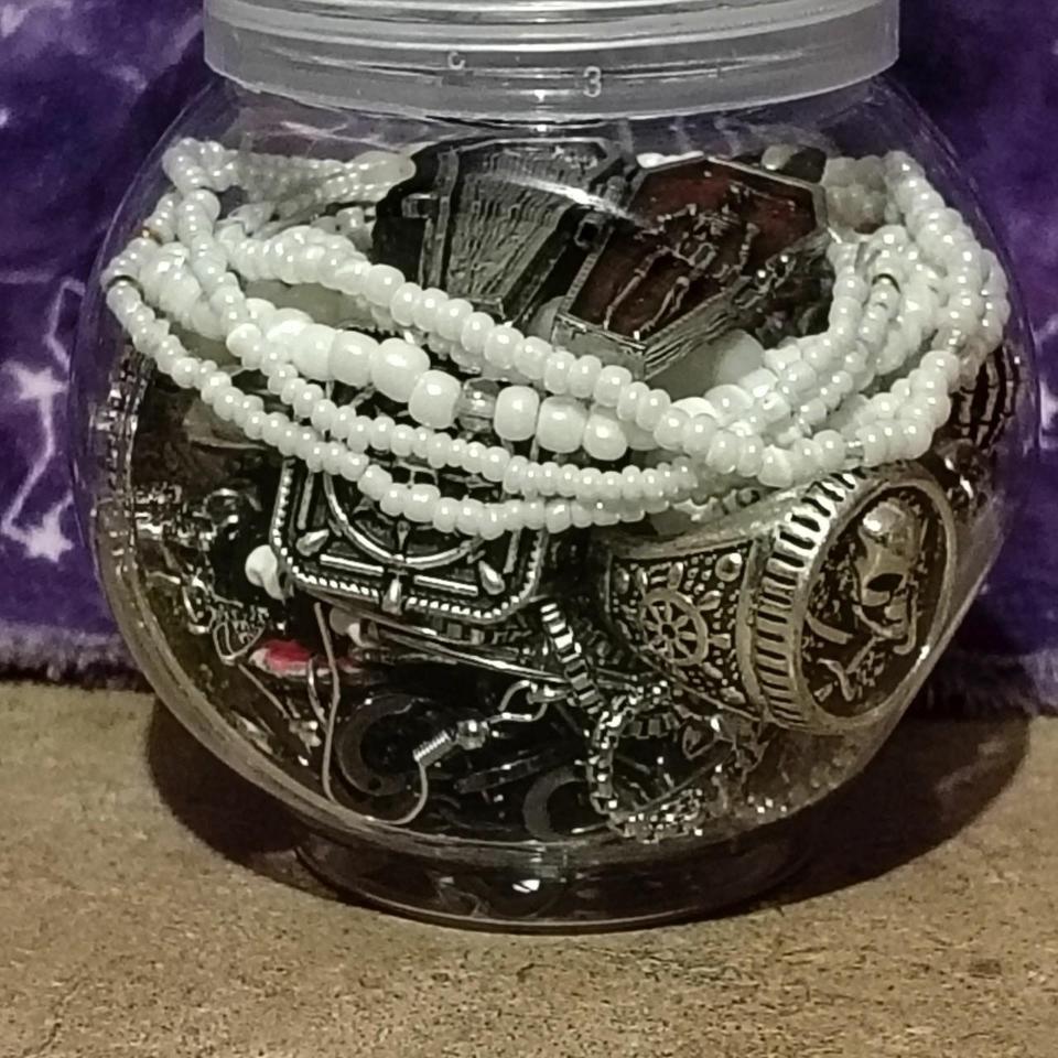 Skeleton Mystery Jewelry Jar Nothing 5663