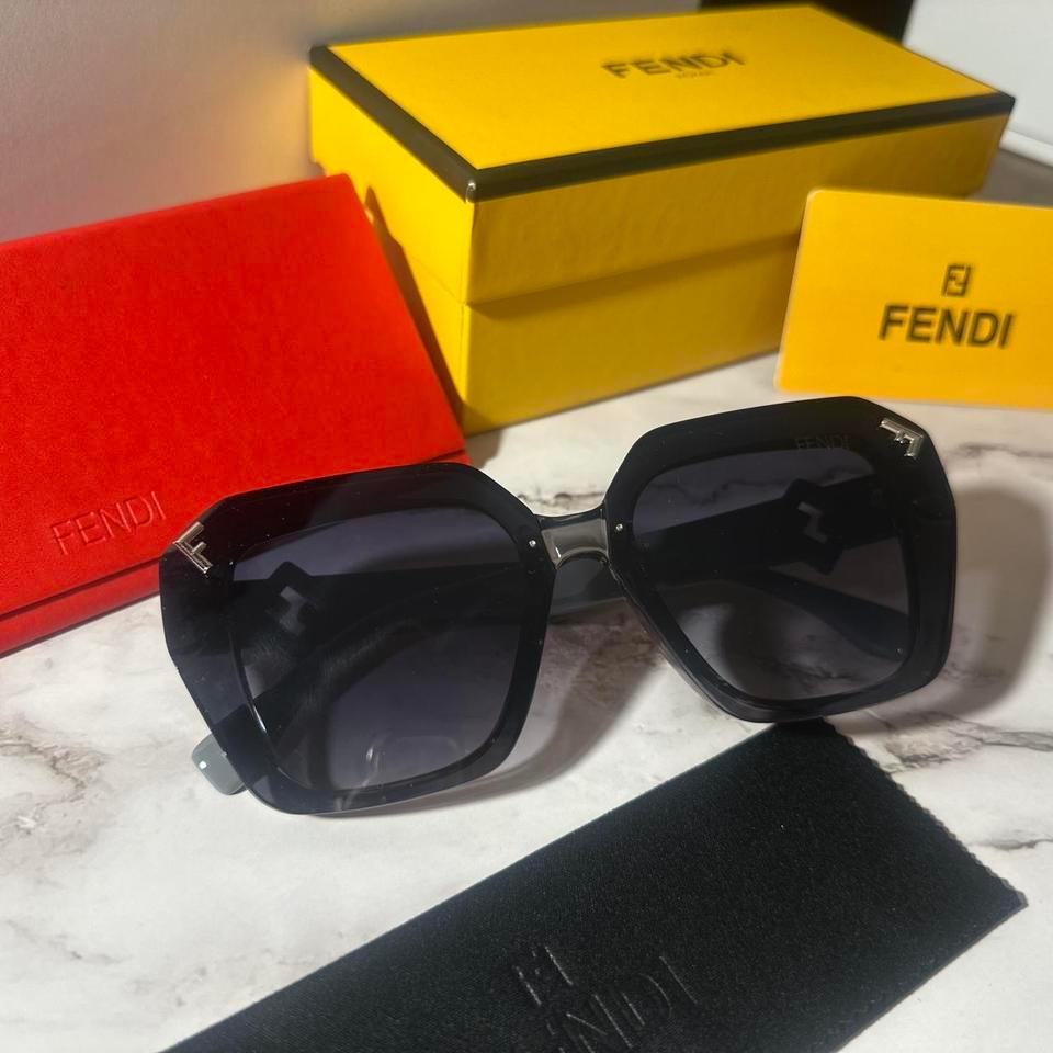 Ff Black Sunglasses With Grey A471 3