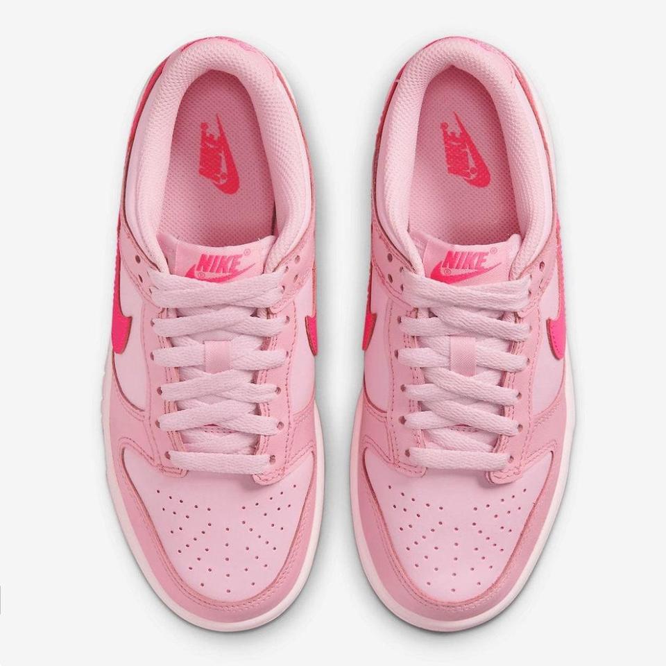 Nike Dunks Triple Pink Tagged 3fa4