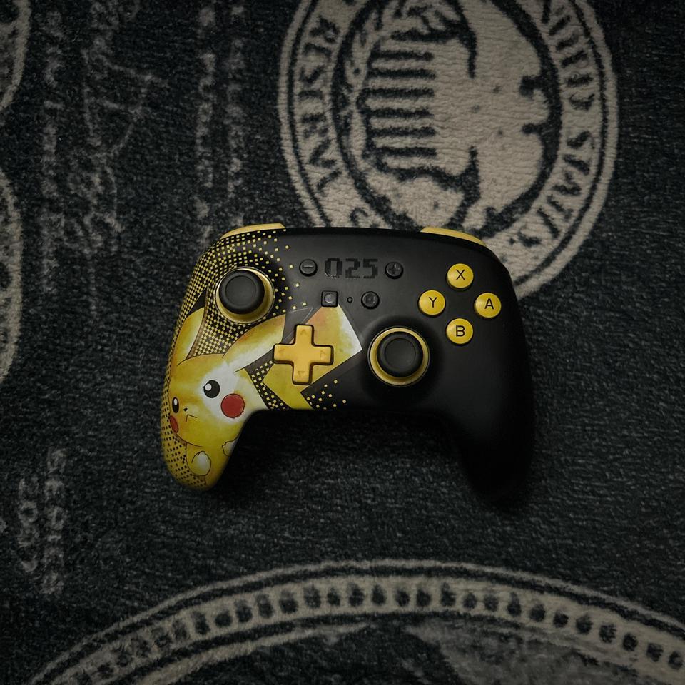 Nintendo Switch Controller Pro Pikachu