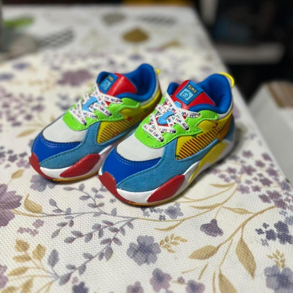 Cocomelon Pumas Sneakers Sz7 In 2