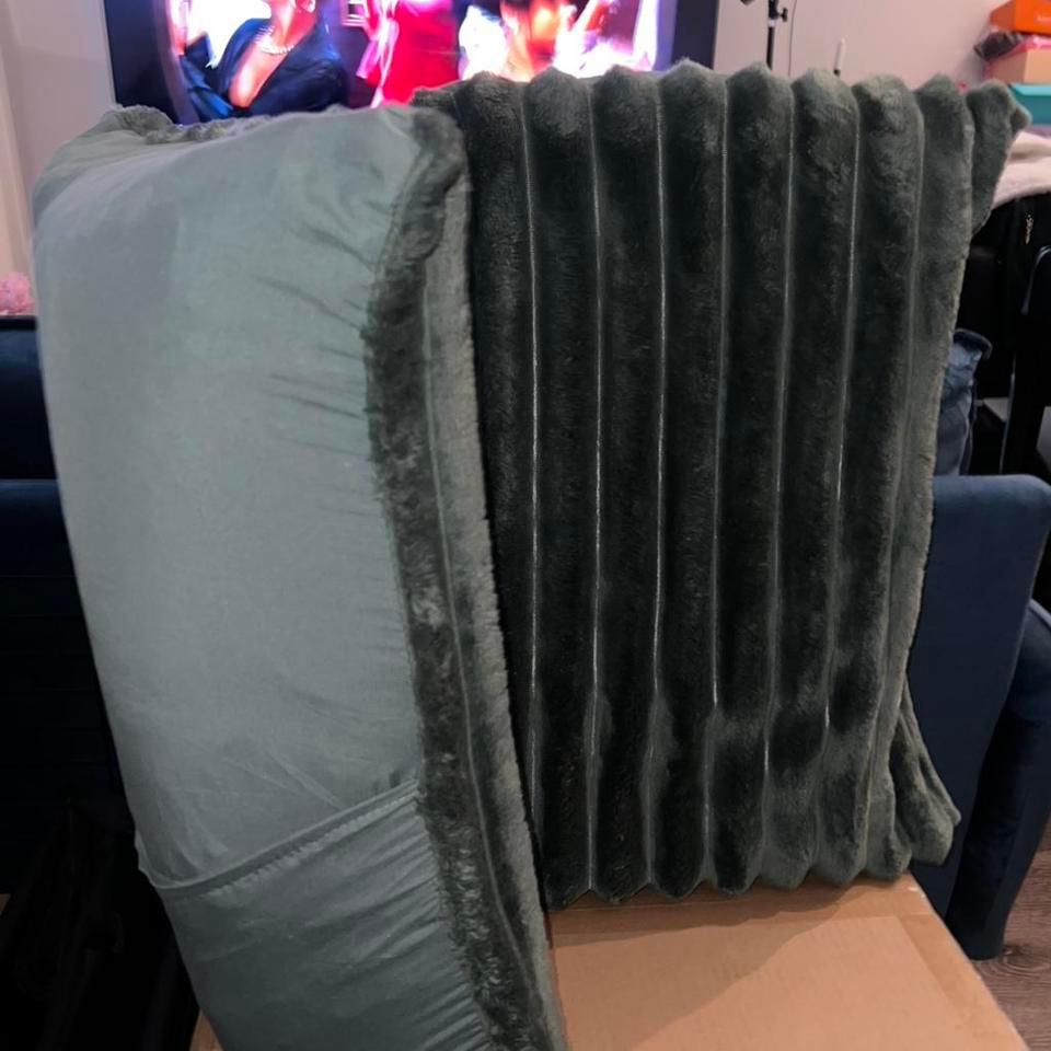 Set Of 2 Memory Foam D895 2
