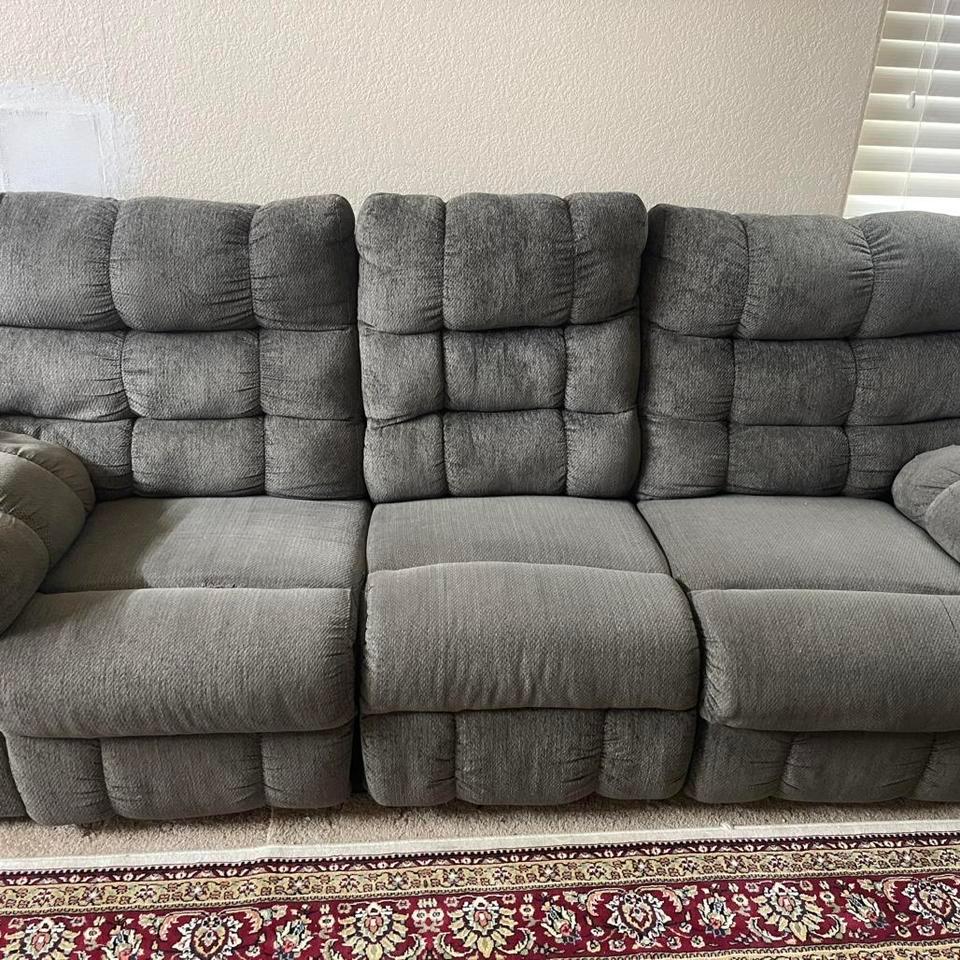 Grey Sectional Sofa With Cup 1ef8