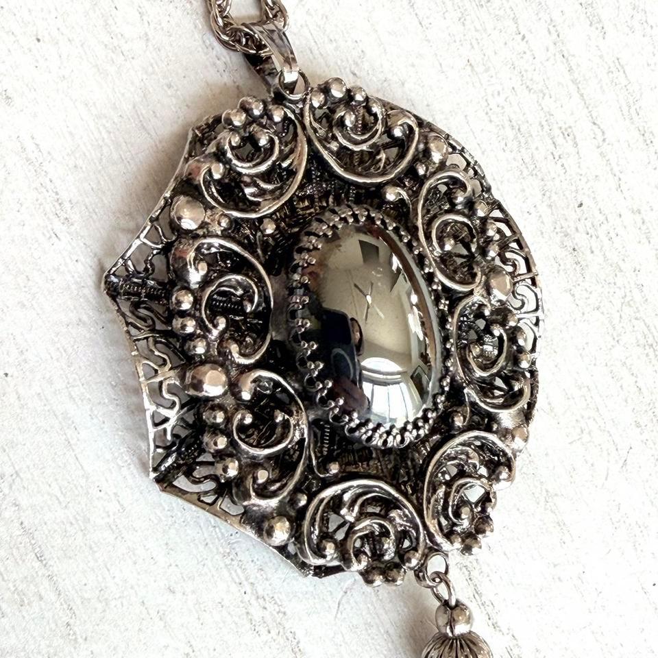 Vintage Gray Tassel Necklace With D4d3 3