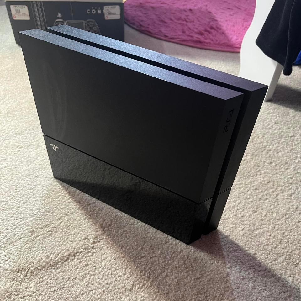 Playstation 4 Pro 1tb 2