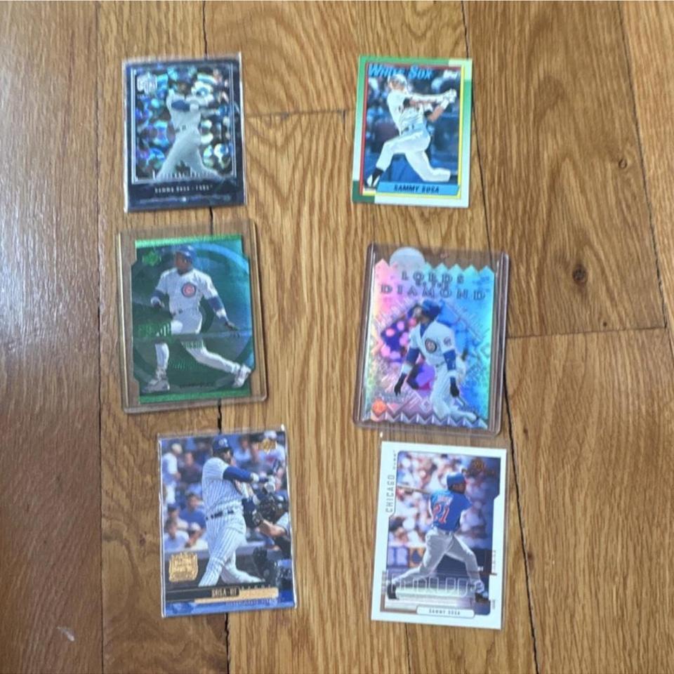 Sammy Sosa Baseball Card Collection B380