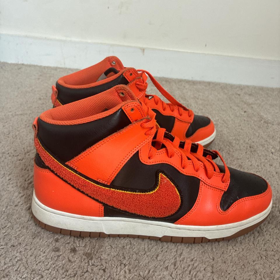 Nike Dunk High Orange Trainers 34d3 2