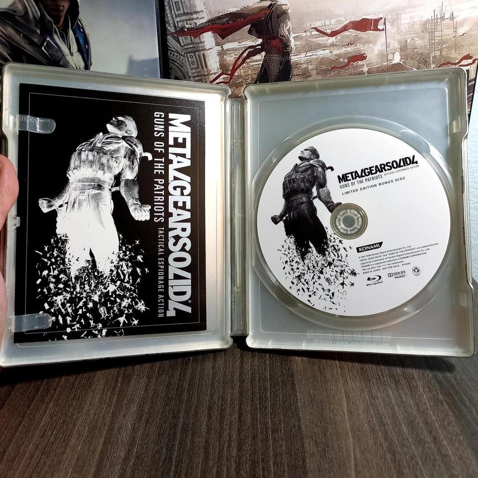 Metal Gear Solid 4 Guns 882d 3