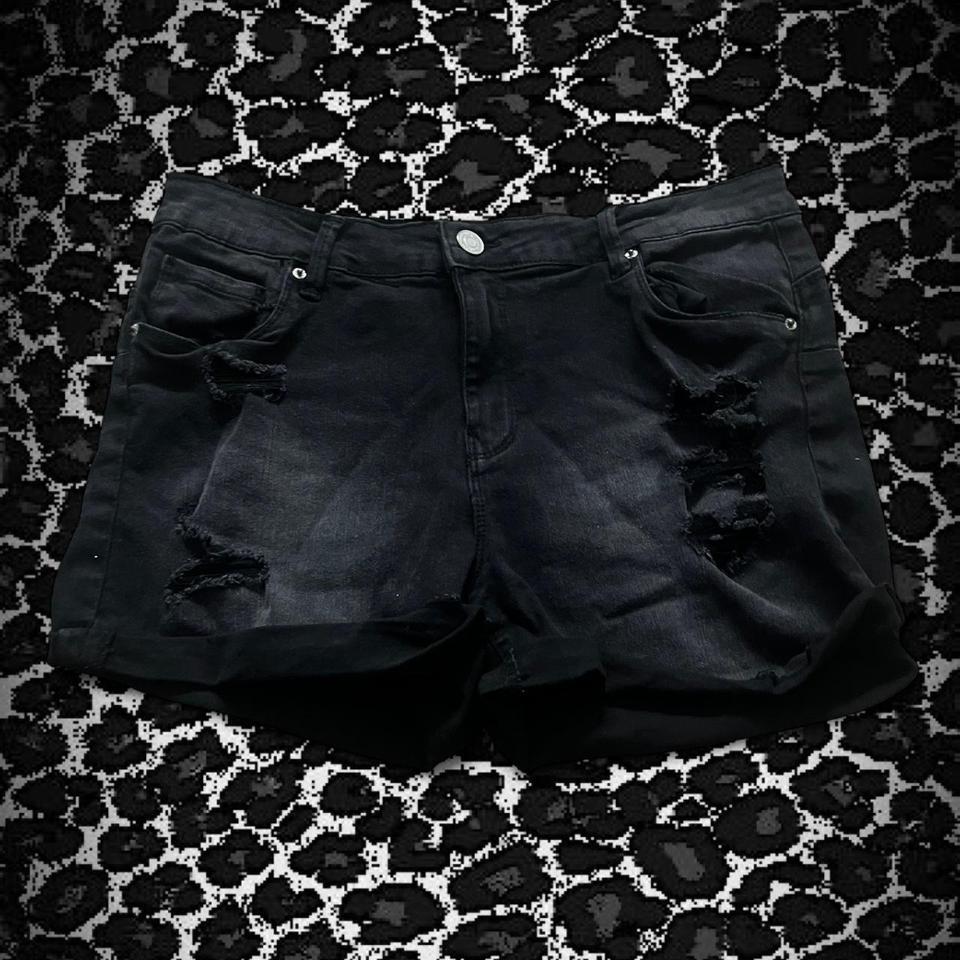 Black Ripped Refuge Demon Shorts 7f9a
