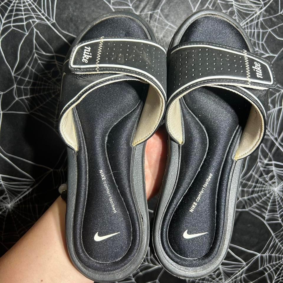 Nike Black Womens Slides E923