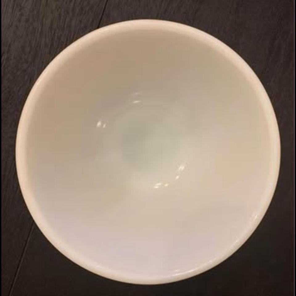 Vintage Butterfly Gold Pyrex Mixing 2