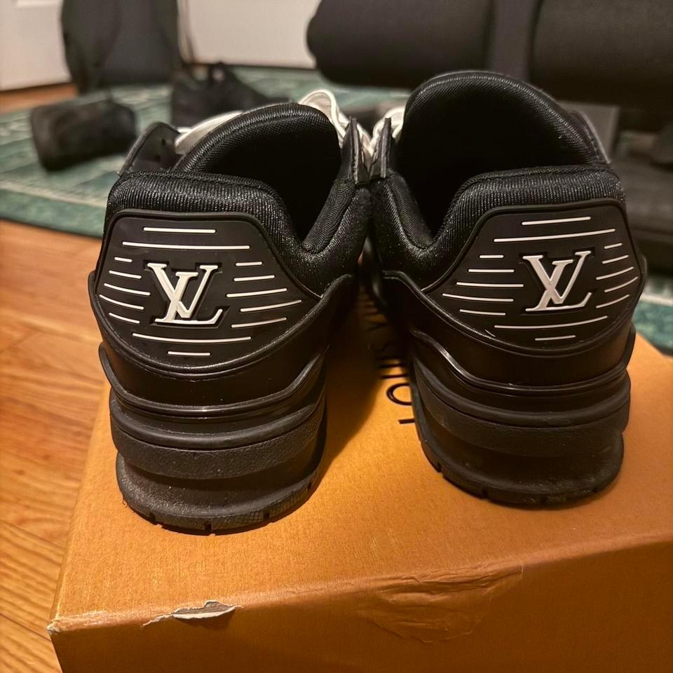 Louis Vuitton Trainers Black 2c77 3