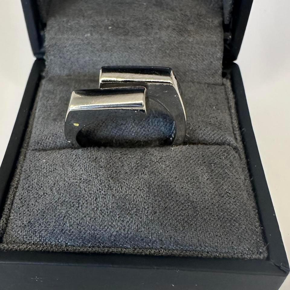 Chunky Silver Tone Open Band C3d0 6