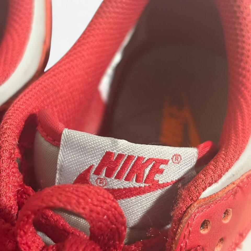 Nike Dunk Low Unlv Sneakers 4