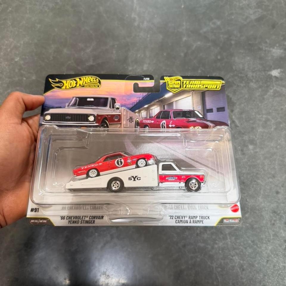 Hot Wheels Team Transport 68 7d60