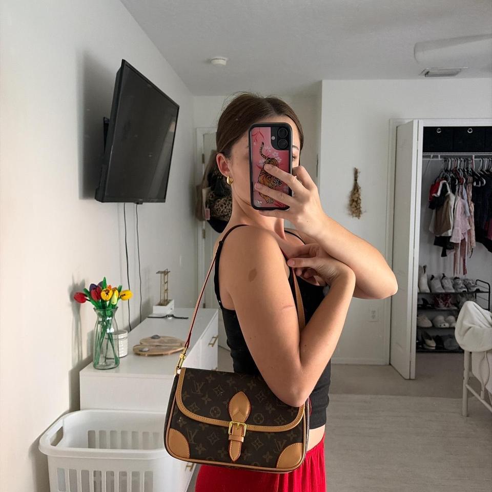 Louis Vuitton Brown Monogram Canvas B09f 5